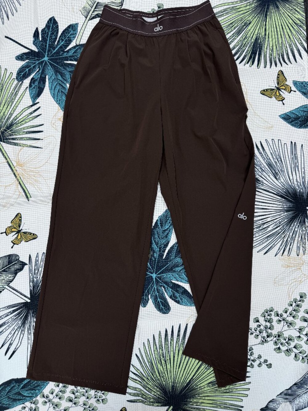 Alo Yoga Espresso Brown Suit Up Pants Wide Leg Trousers NWT 30"💕🤎 - Picture 2 of 10